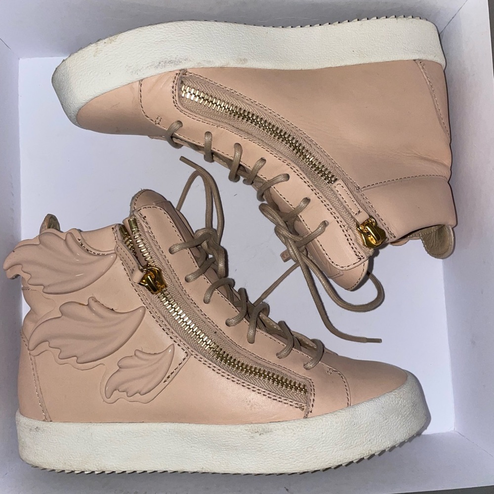 Giuseppe Zanotti Design